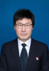 王磊
